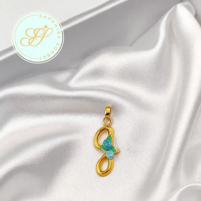Monogram G Pendant for girls